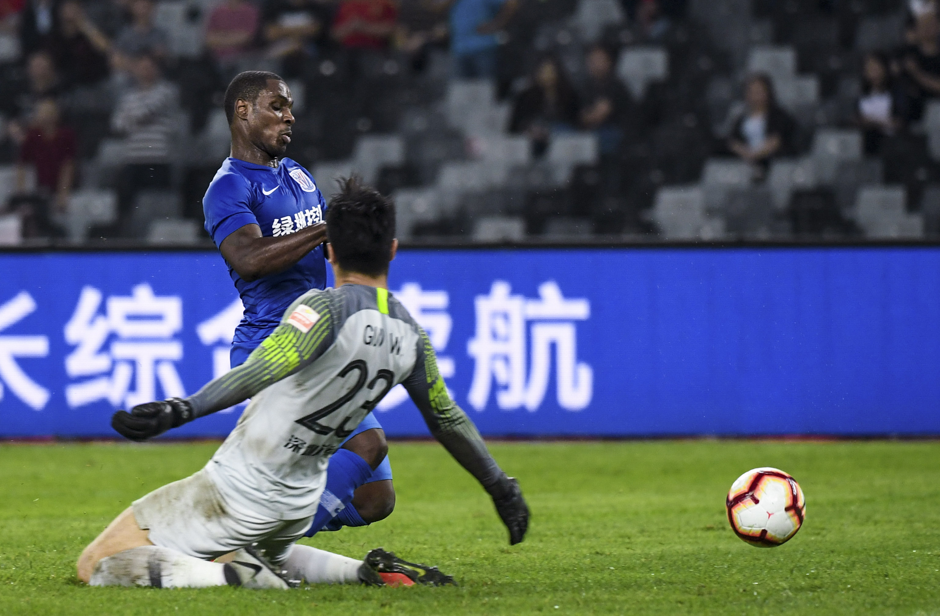 爱游戏-今晚足总杯焦点战科维托娃连续三场比赛得分超过大胜之后，上海申花围绕中超完成体检