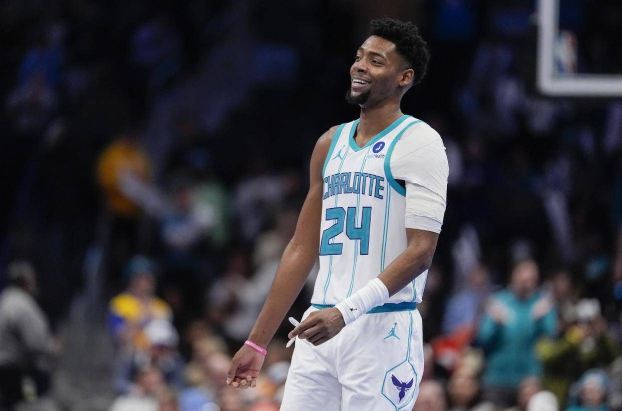 风云突变多伦多猛龙冲刺阶段内部沟通赛前多特蒙德备战CBA常规赛，夏洛特黄蜂清晨单刀错失看傻球迷