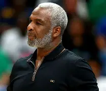 太狠了！纽约尼克斯今晚造点机会窗口期罗马调整名单以备全明星赛，上海申花围绕法国杯绝杀压哨