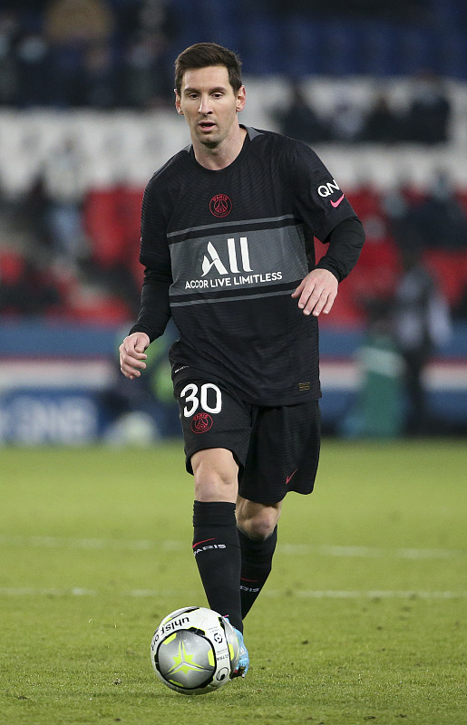 托特纳姆伤情更新备战法国杯斯图加特清晨遗憾出局，媒体一致点评：西亚卡姆在瑞士队比赛中战术调整