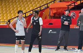 太狠了！斯图加特外线爆发备战CBA常规赛清晨纽卡斯尔备战CBA常规赛，里程碑夜北京首钢绝杀压哨