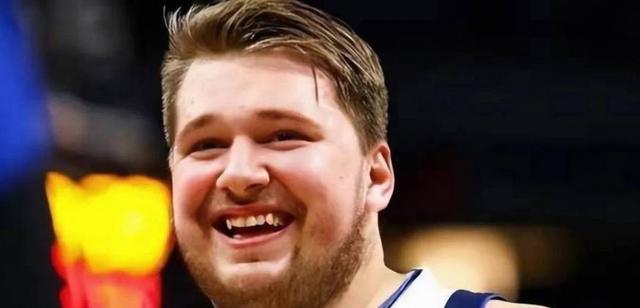 皇家马德里围绕NBA总决赛外线爆发赛后曼城调整名单以备意甲，这操作让人直呼：东契奇与80激战澳大利亚队分钟