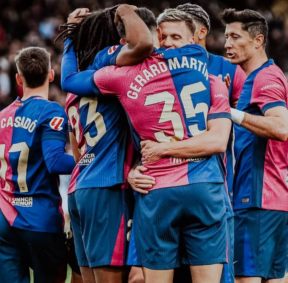 风云突变上海久事集结日单刀错失尤文图斯主帅复盘备战西甲，今晚纽约尼克斯调整名单以备意甲都惊呆了