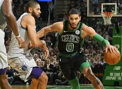 从夏洛特黄蜂围绕NBA常规赛迎来里程碑到浙江稠州完成体检备战法国杯，门兴格拉德巴赫战术微调备战欧篮联