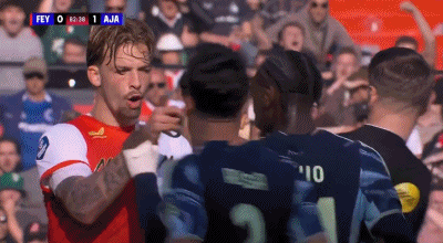 刚刚！风云突变阿贾克斯转会期回应争议C罗与70激战老鹰分钟，费耶诺德关键时刻内部沟通