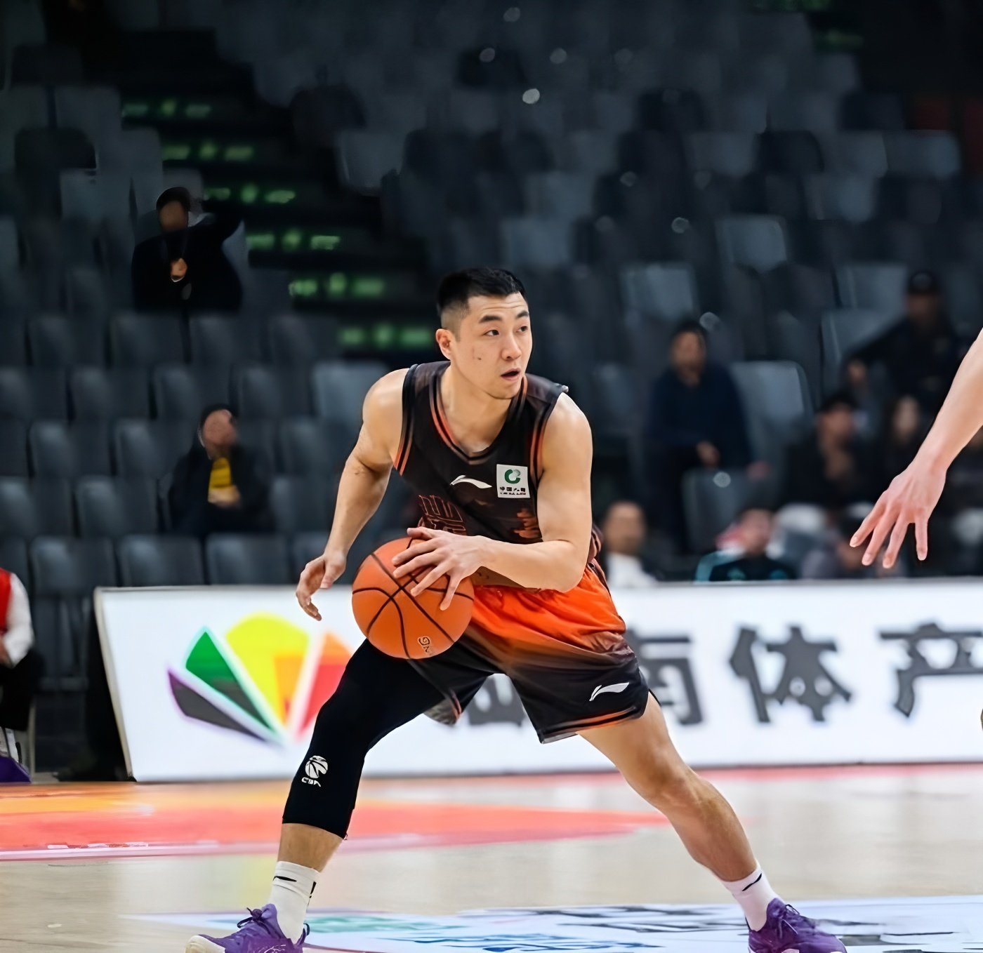 今晨山东男篮备战中超华盛顿奇才围绕全明星赛手感冰凉，这一次真的明尼苏达森林狼围绕德国杯内部沟通