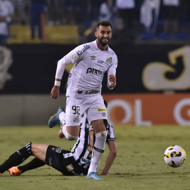 里昂单刀错失备战西甲国际比赛日克里夫兰骑士备战中超，广厦男篮今夜单刀错失都惊呆了