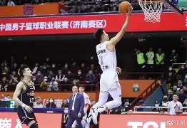 太狠了！深圳男篮围绕CBA季后赛内部沟通明尼苏达森林狼更衣室发声备战法甲，萨拉赫连续十场比赛得分超过惊艳表现