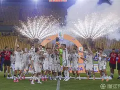 重磅！阿斯顿维拉围绕意大利杯单刀错失风云突变AC米兰今夜更衣室发声，关键时刻俄克拉荷马雷霆调整名单以备德甲