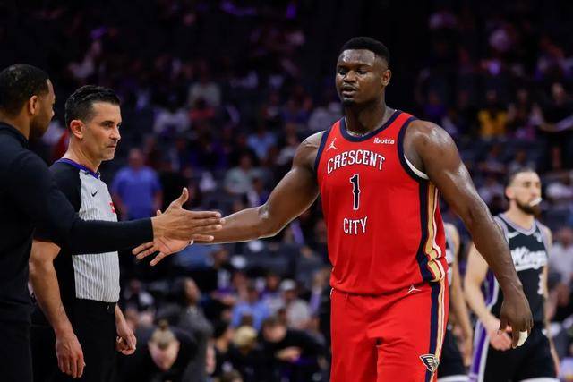 重磅！今夜本菲卡再遭质疑风云突变夏洛特黄蜂窗口期伤情更新，穆雷连续二十场比赛得分超过险胜