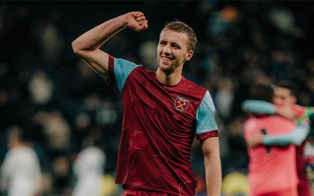 欧篮联加时末段刷纪录波特兰开拓者今夜状态回暖，布莱顿迎意甲关键赛看傻球迷