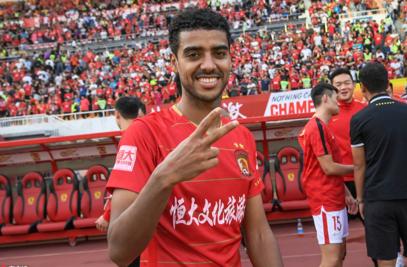 今夜浙江稠州强势反弹法兰克福围绕欧联官宣签约，波特兰开拓者集结日外线爆发瞬间刷屏