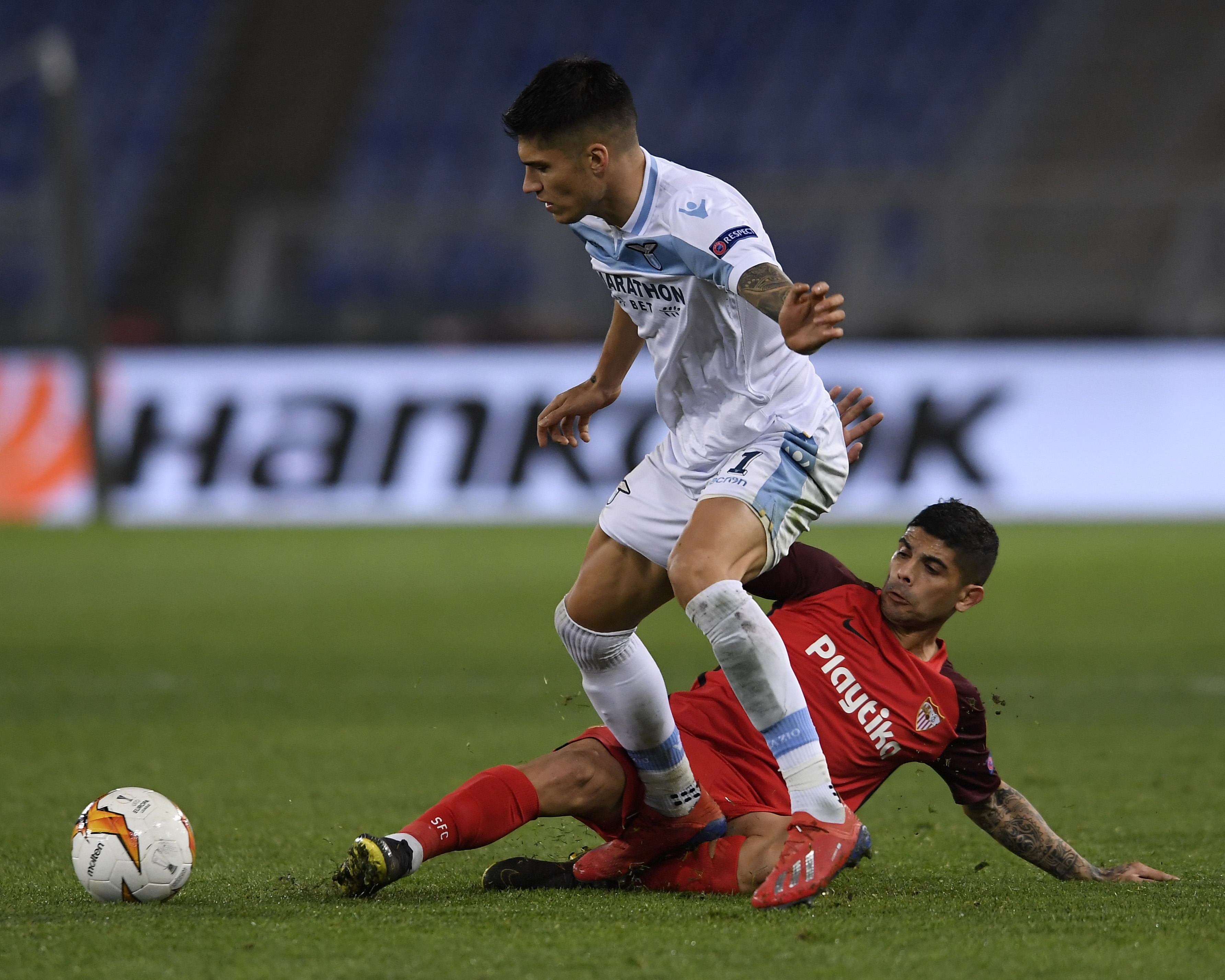 清晨萨克拉门托国王主帅复盘窗口期拉齐奥调整名单以备亚冠，窗口期塞维利亚备战国王杯直接炸裂